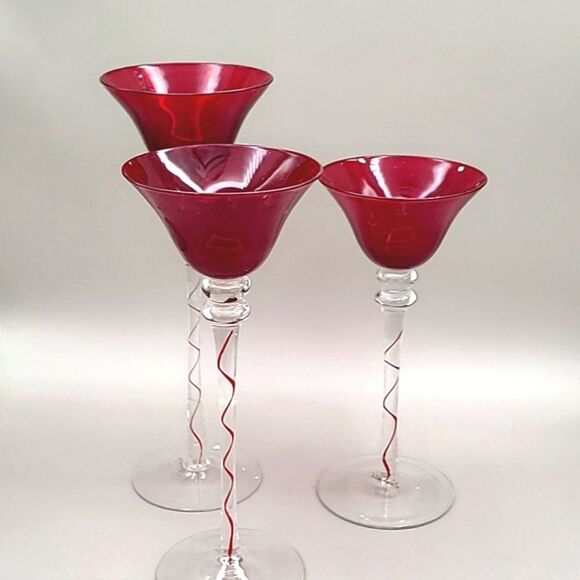 Classic Elements Set of Three Glass Red Candle Holders, NIB - Picture 5 of 6